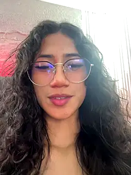 KaitlynLoveCam online show from November 2025 10:33:02 PM