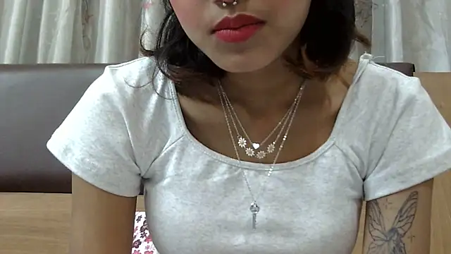 jassi-just18 online show from March 2025 06:40:02 PM