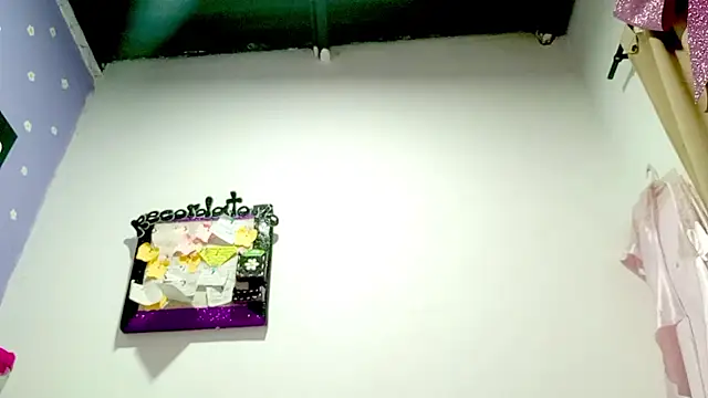 PetiteIvoryQueen19 online show from July 2026 05:11:01 AM