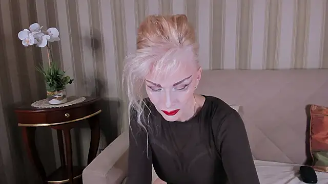 Rita Farel online show from March 2026 09:21:01 PM