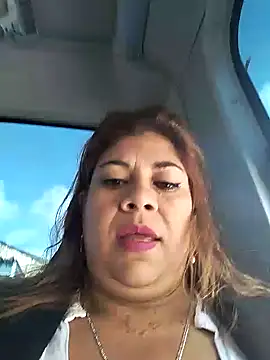 Laura-Hernandez online show from December 2024 02:47:02 PM