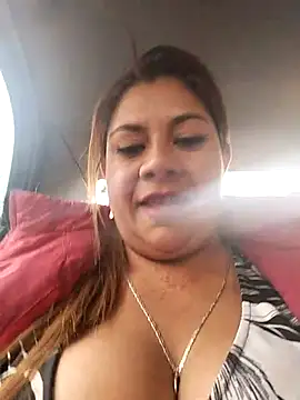 Laura-Hernandez online show from March 2025 09:04:01 PM