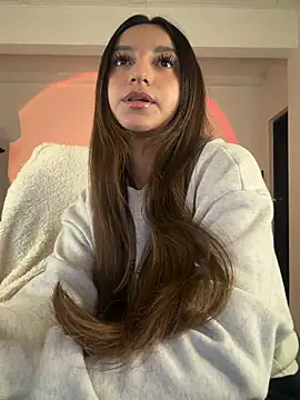 Snapshot of aly_golden_ chatting on May 2026 08:55:02 AM aly golden online show from May 2026 08:55:02 AM