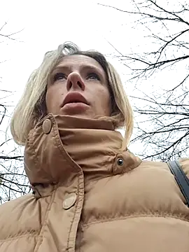 Snapshot of YourJuliena chatting on December 2024 10:37:01 AM YourJuliena online show from December 2024 10:37:01 AM