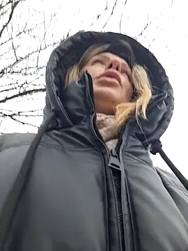 Snapshot of YourJuliena chatting on January 2025 12:35:01 PM YourJuliena online show from January 2025 12:35:01 PM