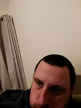 Snapshot of HE-M123 chatting on December 2024 10:01:02 PM HE-M123 online show from December 2024 10:01:02 PM