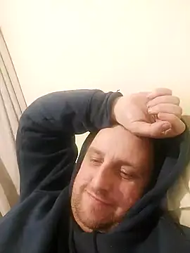 Snapshot of HE-M123 chatting on December 2024 11:23:02 PM HE-M123 online show from December 2024 11:23:02 PM