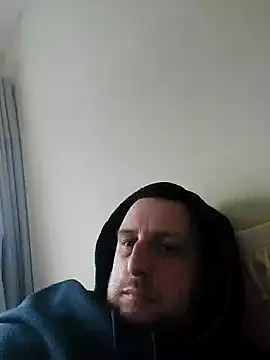 Snapshot of HE-M123 chatting on December 2024 01:11:02 PM HE-M123 online show from December 2024 01:11:02 PM