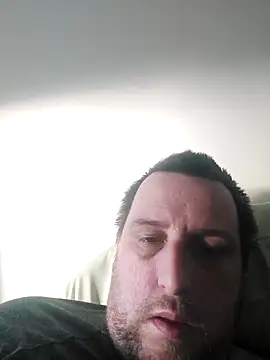 Snapshot of HE-M123 chatting on December 2024 01:38:02 PM HE-M123 online show from December 2024 01:38:02 PM