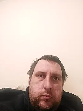 Snapshot of HE-M123 chatting on January 2025 12:05:02 AM HE-M123 online show from January 2025 12:05:02 AM