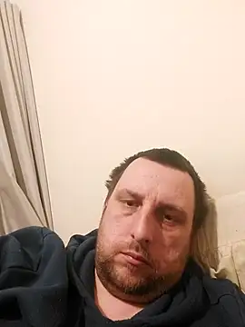 Snapshot of HE-M123 chatting on March 2025 08:42:01 PM HE-M123 online show from March 2025 08:42:01 PM