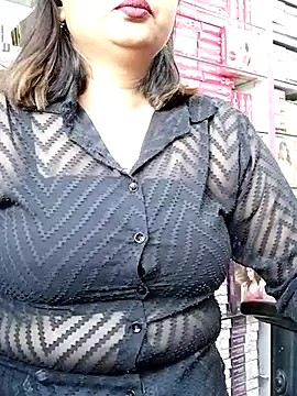 Snapshot of QueenHaryana chatting on March 2025 09:02:02 AM QueenHaryana online show from March 2025 09:02:02 AM