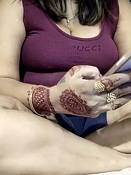 Snapshot of QueenHaryana chatting on October 2025 02:07:01 PM QueenHaryana online show from October 2025 02:07:01 PM