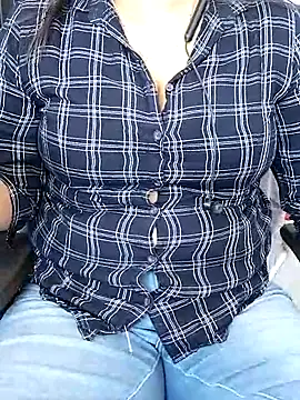 Snapshot of QueenHaryana chatting on April 2026 06:49:01 AM QueenHaryana online show from April 2026 06:49:01 AM