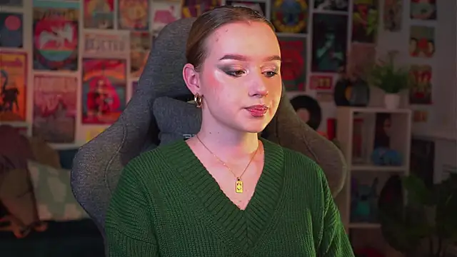 Snapshot of AdeleLoomis chatting on December 2024 05:37:01 PM AdeleLoomis online show from December 2024 05:37:01 PM