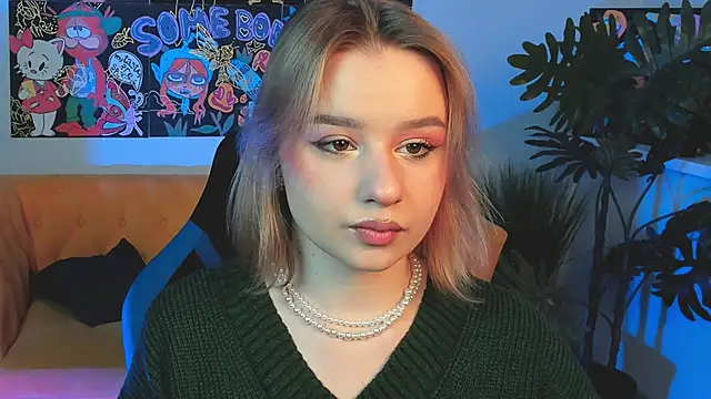 Snapshot of AdeleLoomis chatting on December 2024 05:36:02 PM AdeleLoomis online show from December 2024 05:36:02 PM