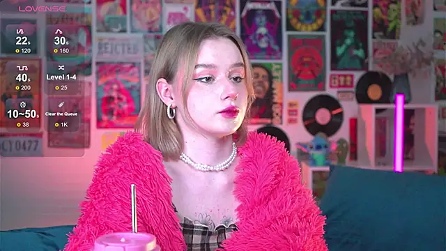 Snapshot of AdeleLoomis chatting on December 2024 11:10:02 PM AdeleLoomis online show from December 2024 11:10:02 PM