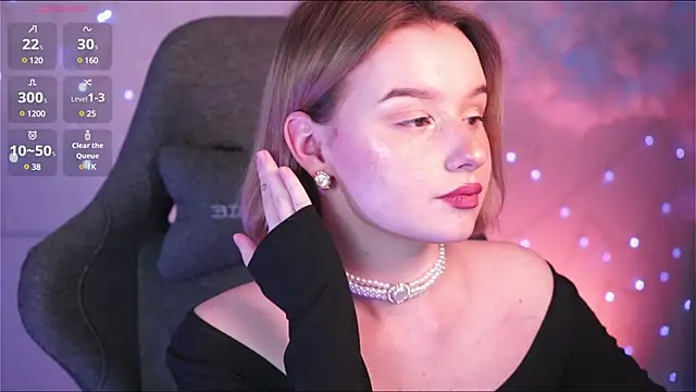 Snapshot of AdeleLoomis chatting on February 2025 11:53:02 PM AdeleLoomis online show from February 2025 11:53:02 PM