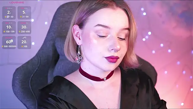 Snapshot of AdeleLoomis chatting on February 2025 05:23:02 PM AdeleLoomis online show from February 2025 05:23:02 PM