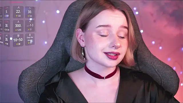 Snapshot of AdeleLoomis chatting on February 2025 11:38:02 PM AdeleLoomis online show from February 2025 11:38:02 PM