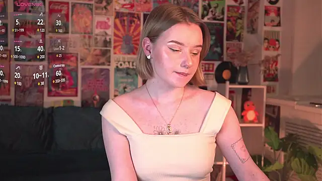 Snapshot of AdeleLoomis chatting on February 2025 05:42:02 AM AdeleLoomis online show from February 2025 05:42:02 AM