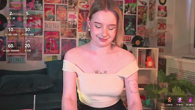 Snapshot of AdeleLoomis chatting on February 2025 05:44:02 AM AdeleLoomis online show from February 2025 05:44:02 AM