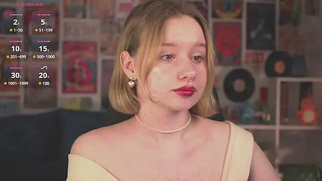 Snapshot of AdeleLoomis chatting on March 2025 05:54:01 AM AdeleLoomis online show from March 2025 05:54:01 AM