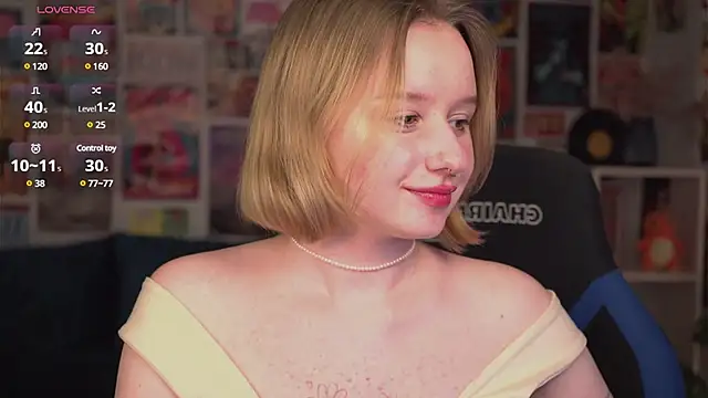 Snapshot of AdeleLoomis chatting on March 2025 08:59:01 AM AdeleLoomis online show from March 2025 08:59:01 AM