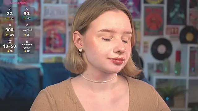 Snapshot of AdeleLoomis chatting on March 2025 05:38:01 AM AdeleLoomis online show from March 2025 05:38:01 AM