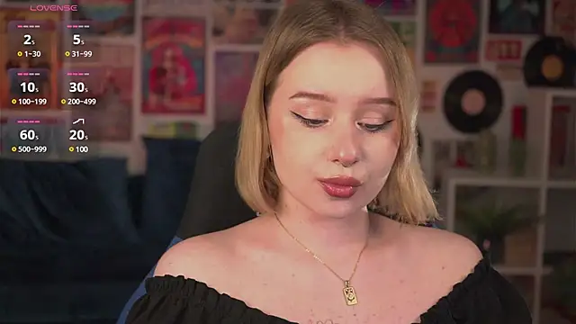 Snapshot of AdeleLoomis chatting on March 2025 05:45:02 AM AdeleLoomis online show from March 2025 05:45:02 AM