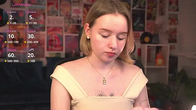 Snapshot of AdeleLoomis chatting on March 2025 05:46:01 AM AdeleLoomis online show from March 2025 05:46:01 AM