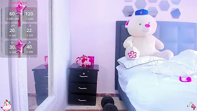 Catalina Jonex online show from October 2025 07:42:02 PM