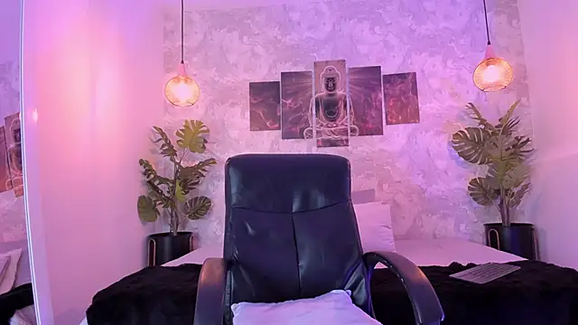 Regan   online show from March 2025 07:23:02 AM