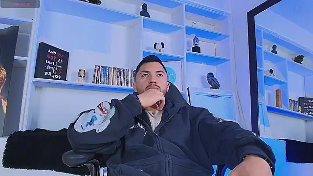 Regan   online show from February 2026 12:44:02 AM