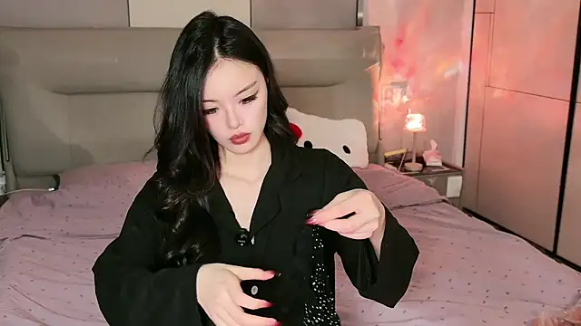 Snapshot of Fairy-HF chatting on October 2025 01:44:02 PM Fairy-HF online show from October 2025 01:44:02 PM