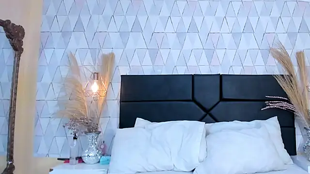 JustinePerry online show from April 2026 03:47:01 AM