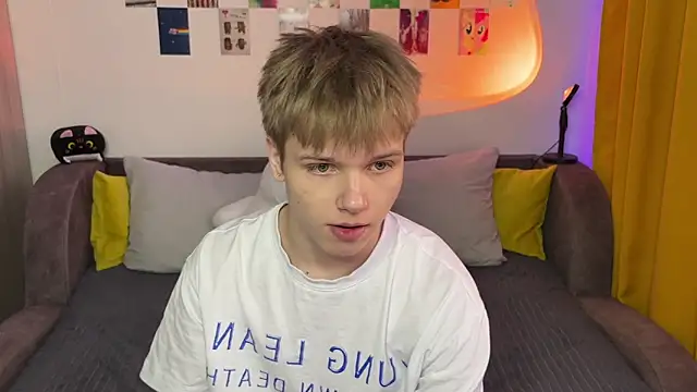 Snapshot of metratok chatting on March 2026 04:22:01 PM metratok online show from March 2026 04:22:01 PM