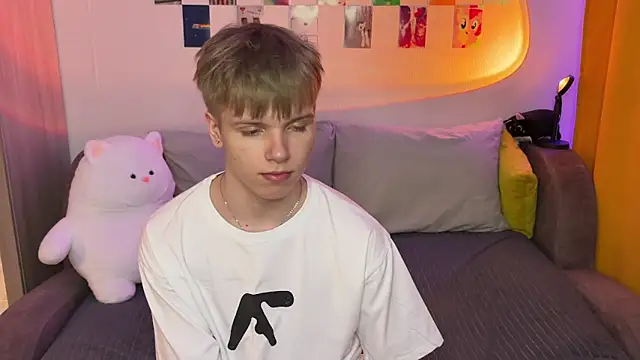 Snapshot of metratok chatting on April 2026 09:39:33 PM metratok online show from April 2026 09:39:33 PM