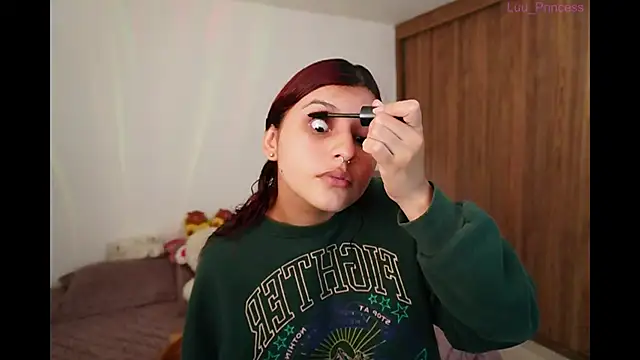 Snapshot of Luu_Princess chatting on December 2024 11:28:02 PM Luu Princess online show from December 2024 11:28:02 PM