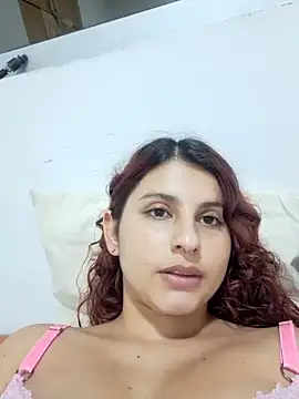 Snapshot of Luu_Princess chatting on January 2025 01:11:02 AM Luu Princess online show from January 2025 01:11:02 AM