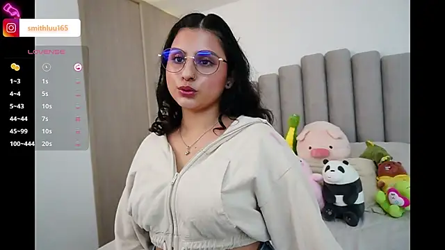 Snapshot of Luu_Princess chatting on December 2025 08:03:01 PM Luu Princess online show from December 2025 08:03:01 PM