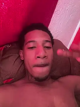 Snapshot of Techuleo_17 chatting on April 2026 09:34:01 PM Techuleo 17 online show from April 2026 09:34:01 PM