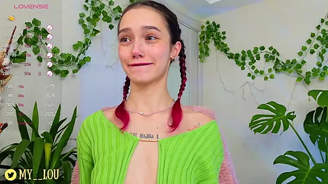 Snapshot of MyLou_ chatting on December 2024 04:29:02 PM MyLou  online show from December 2024 04:29:02 PM