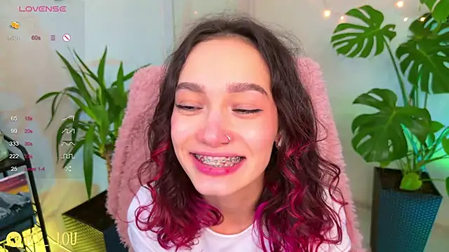 Snapshot of MyLou_ chatting on December 2024 07:43:02 PM MyLou  online show from December 2024 07:43:02 PM