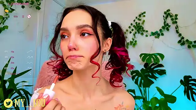 Snapshot of MyLou_ chatting on December 2024 07:43:02 PM MyLou  online show from December 2024 07:43:02 PM