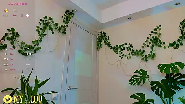 Snapshot of MyLou_ chatting on December 2024 06:52:02 PM MyLou  online show from December 2024 06:52:02 PM