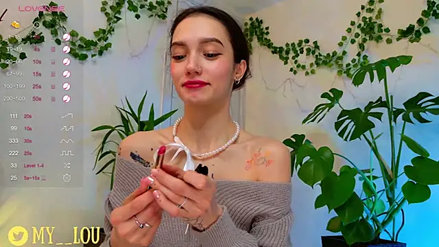 Snapshot of MyLou_ chatting on December 2024 08:25:02 PM MyLou  online show from December 2024 08:25:02 PM