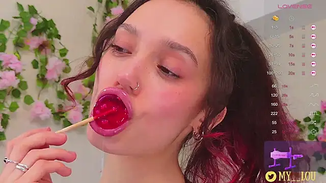 Snapshot of MyLou_ chatting on March 2025 07:17:01 PM MyLou  online show from March 2025 07:17:01 PM