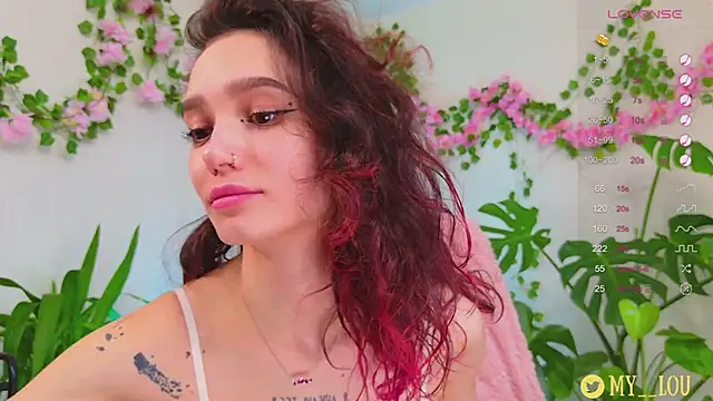 Snapshot of MyLou_ chatting on March 2025 03:42:01 PM MyLou  online show from March 2025 03:42:01 PM