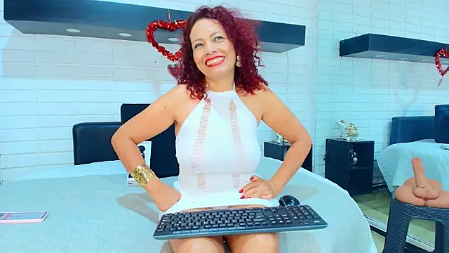 Snapshot of Kasandra_Gomez chatting on September 2025 12:20:01 PM Kasandra Gomez online show from September 2025 12:20:01 PM